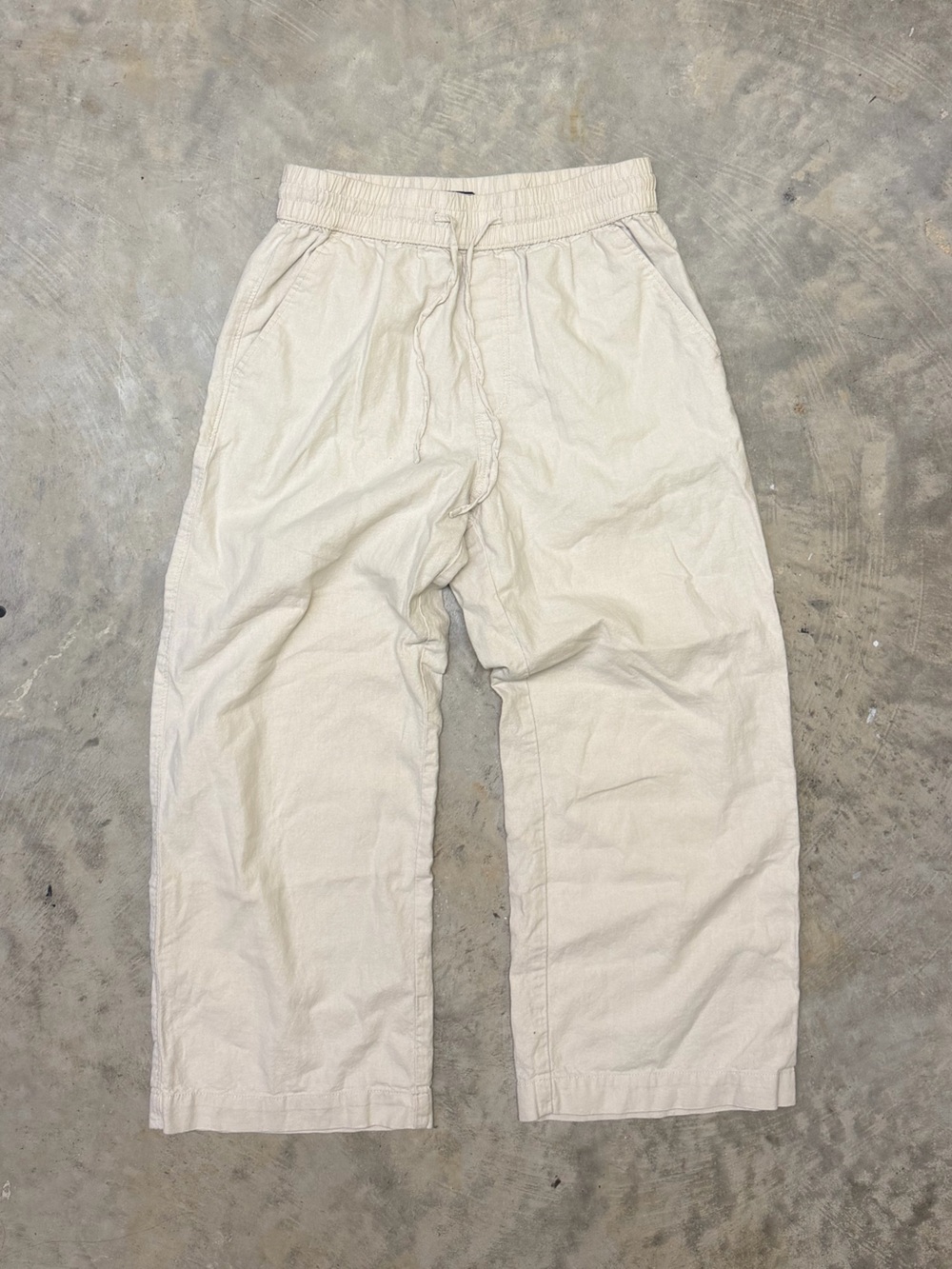 Abercrombie & Fitch Light Cream cropped linen pants
